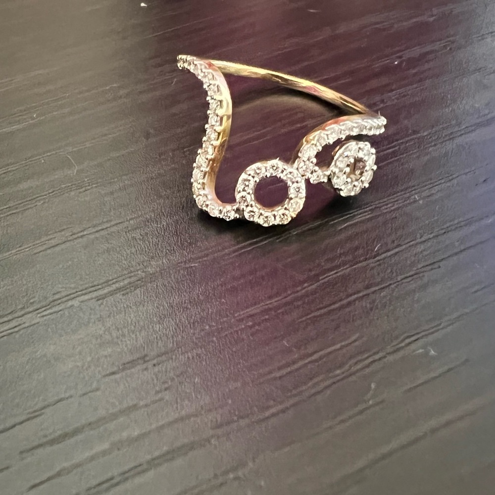Diamond cocktail ring